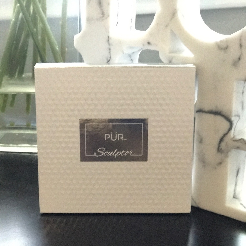 Pur contour  and highlight palette